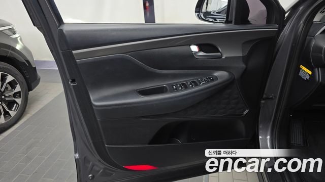 Hyundai Santafe 2019 — photo 14