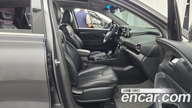 Hyundai Santafe 2019 — photo 16