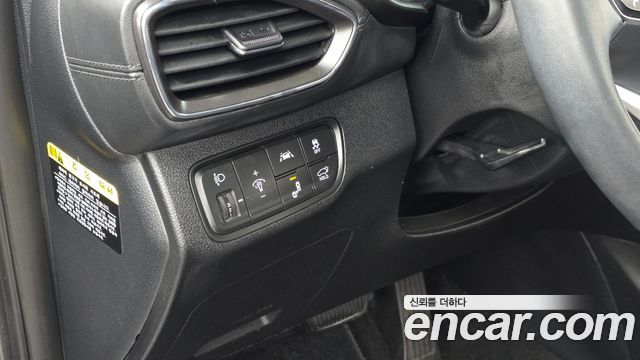 Hyundai Santafe 2019 — photo 28