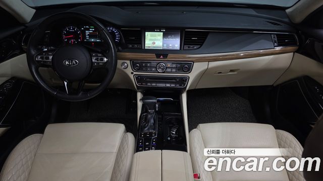 Kia K7 2016 — photo 10