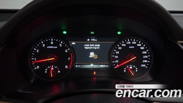 Kia K7 2016 — photo 11