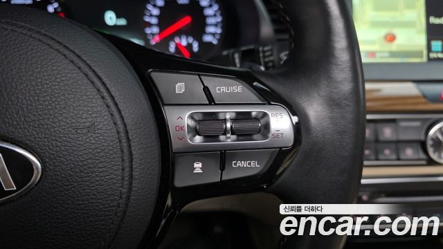 Kia K7 2016 — photo 27