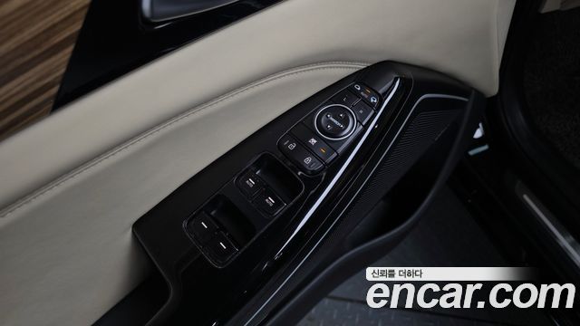 Kia K7 2016 — photo 36