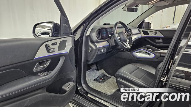 Mercedes-Benz GLE-Class 2019 — photo 10