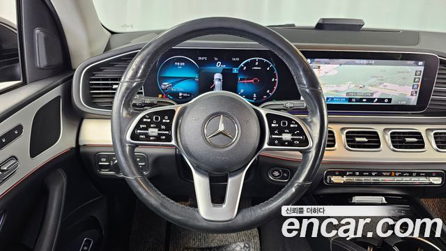 Mercedes-Benz GLE-Class 2019 — photo 13
