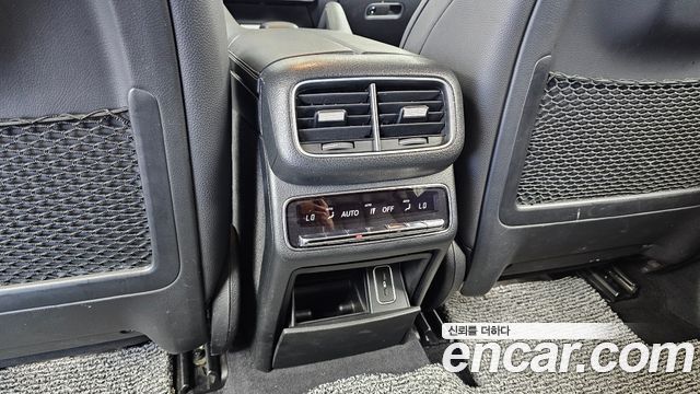 Mercedes-Benz GLE-Class 2019 — photo 19