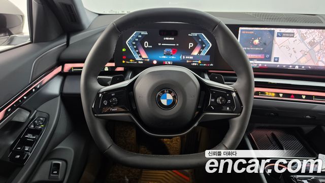 BMW 5-Series 2025 — photo 13
