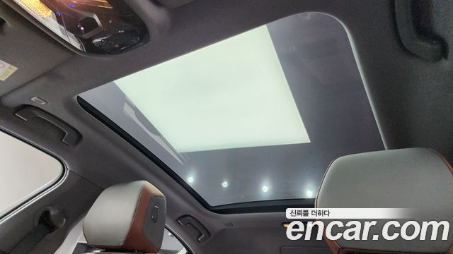 BMW 5-Series 2025 — photo 16