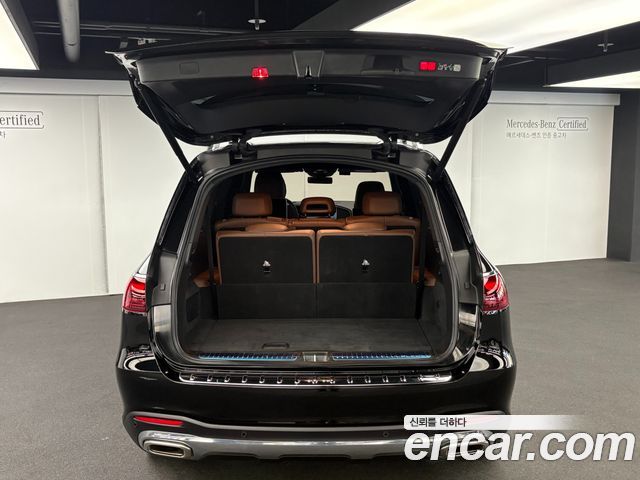 Mercedes-Benz GLS-Class 2025 — photo 6