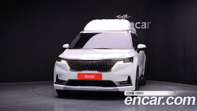 Kia Canival 2023 — photo 3