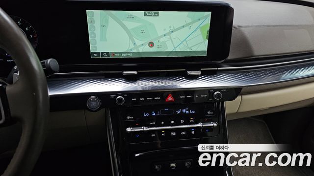 Kia Canival 2023 — photo 19