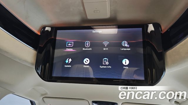 Kia Canival 2023 — photo 25