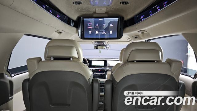 Kia Canival 2023 — photo 27