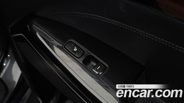 Kia K7 2016 — photo 25