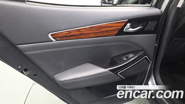 Kia K7 2016 — photo 15