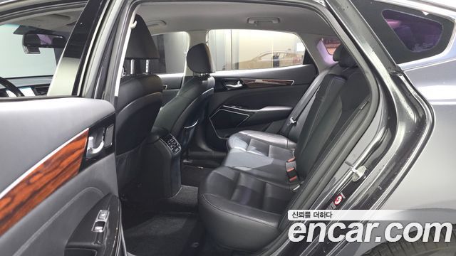 Kia K7 2016 — photo 16