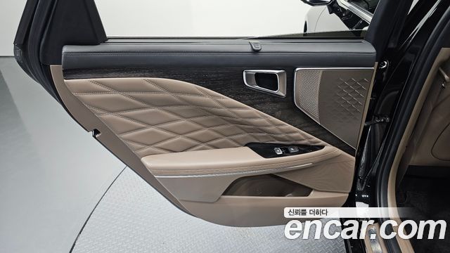 Kia K8 2023 — photo 15