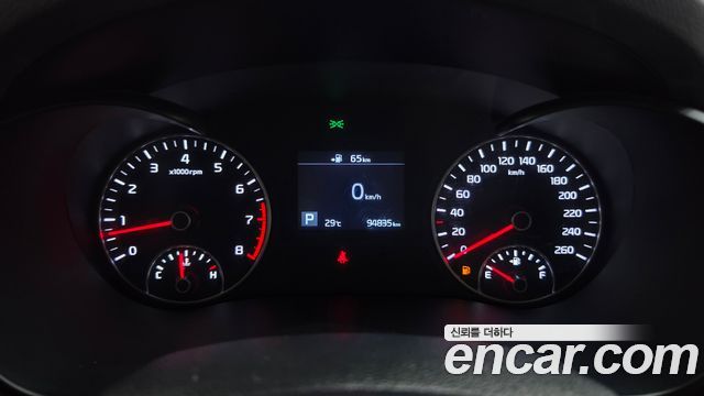 Kia K5 2019 — photo 11