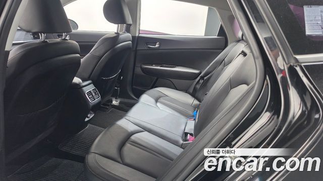 Kia K5 2019 — photo 27