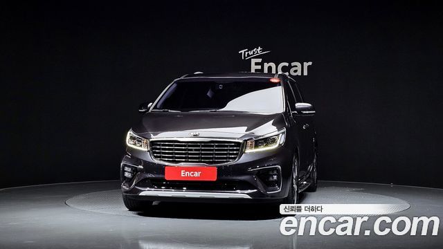Kia Canival 2019 — photo 3