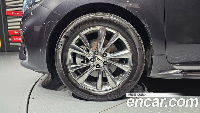 Kia Canival 2019 — photo 5