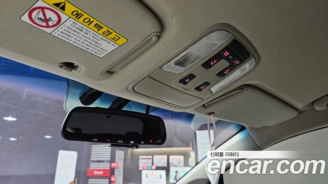 Kia Canival 2019 — photo 23