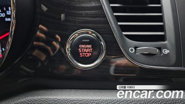 Kia Canival 2019 — photo 28