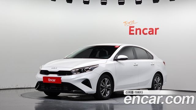 Kia K3 2023 — photo 1