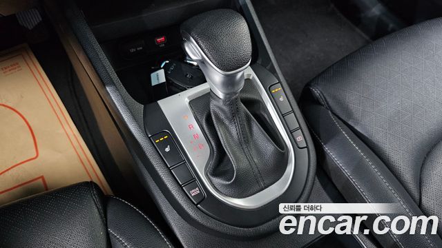 Kia K3 2023 — photo 12