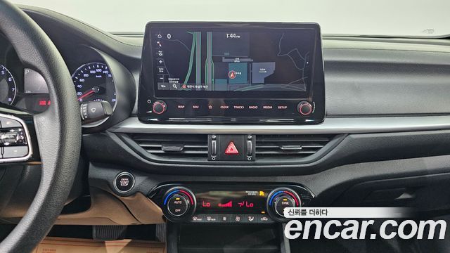 Kia K3 2023 — photo 19