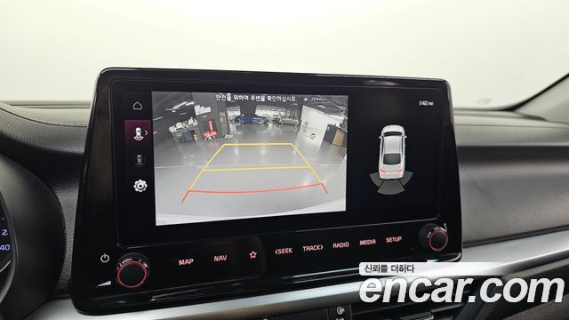 Kia K3 2023 — photo 21