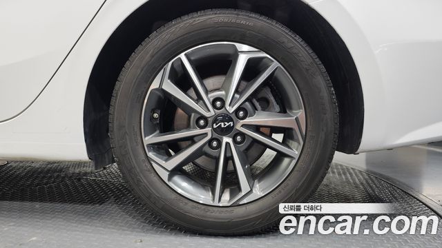 Kia K3 2023 — photo 7