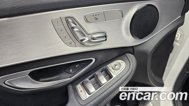 Mercedes-Benz C-Class 2017 — photo 20