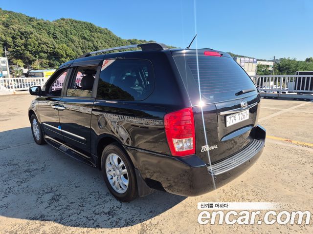 Kia Canival 2013 — photo 6