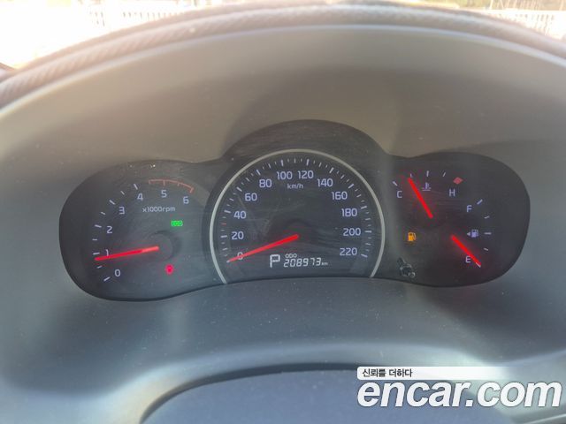 Kia Canival 2013 — photo 7