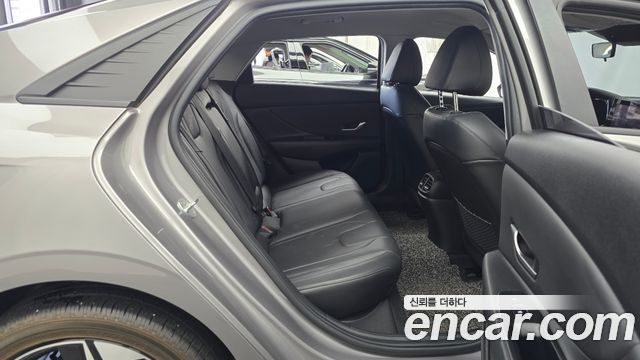 Hyundai AVANTE 2021 — photo 12