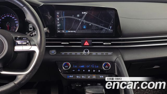 Hyundai AVANTE 2021 — photo 14