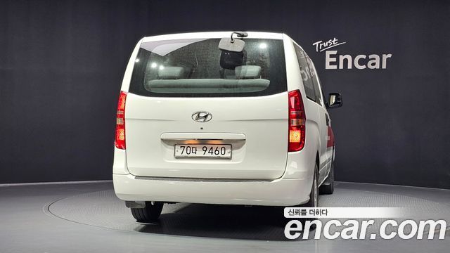 Hyundai Starex 2009 — photo 4