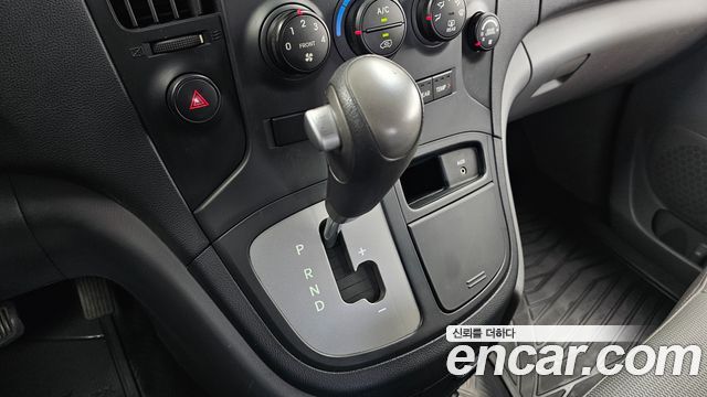 Hyundai Starex 2009 — photo 9
