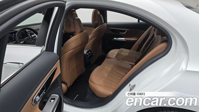 Mercedes-Benz E-Class 2026 — photo 17