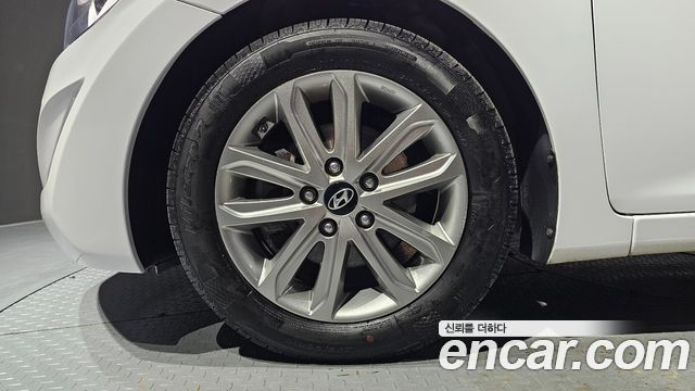Hyundai AVANTE 2016 — photo 5