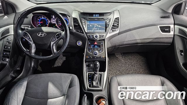 Hyundai AVANTE 2016 — photo 10