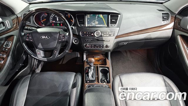 Kia K7 2015 — photo 10