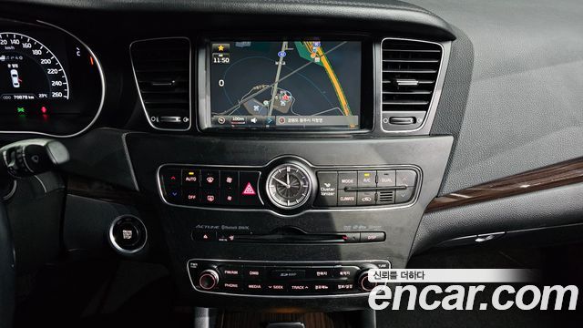 Kia K7 2015 — photo 18