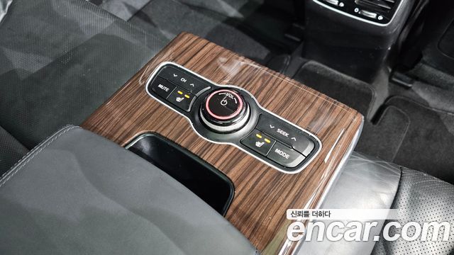 Kia K7 2015 — photo 23