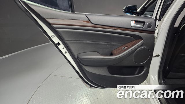 Kia K7 2015 — photo 15