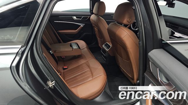 Audi A6 2020 — photo 11