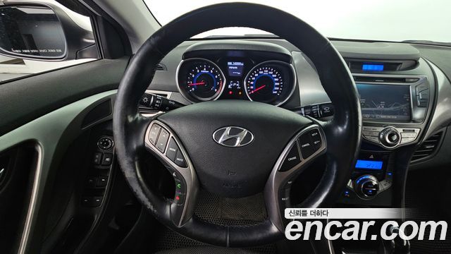 Hyundai AVANTE 2014 — photo 11