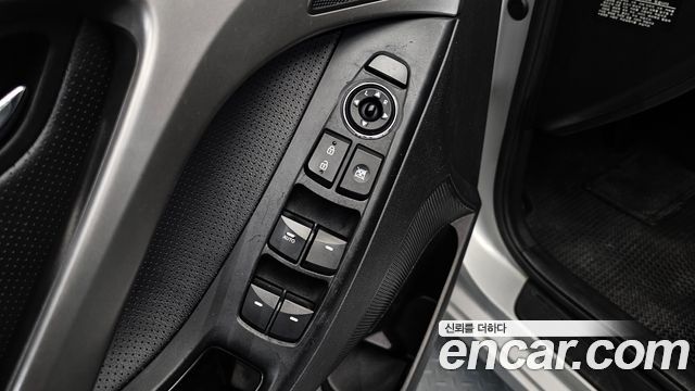 Hyundai AVANTE 2014 — photo 16