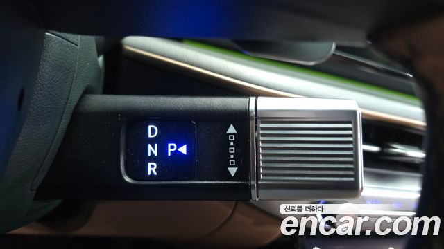 Hyundai Grandeur 2025 — photo 9